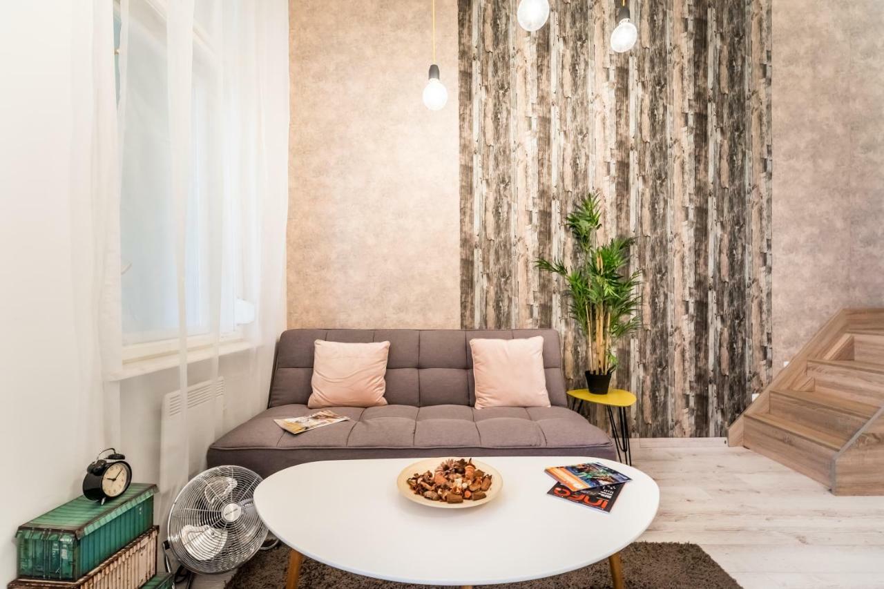 Bpr Little Attractico Apartment Budapest Eksteriør billede